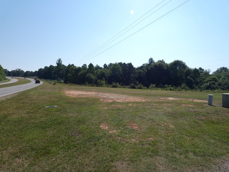 More Photos Of 1969 Sandifer Blvd, Seneca Land For Lease