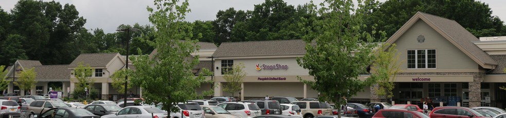 More Photos Of 3999-4001 Albany Post Rd, Hyde Park Unknown For Lease