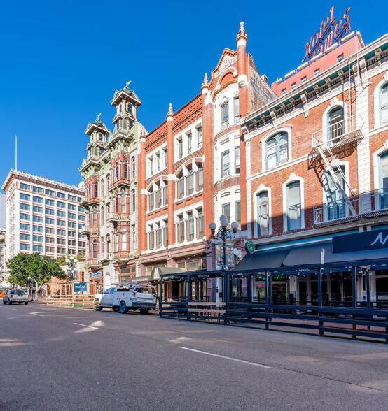 More Photos Of 825-831 5th Ave, San Diego Storefront Retail Residential For Lease