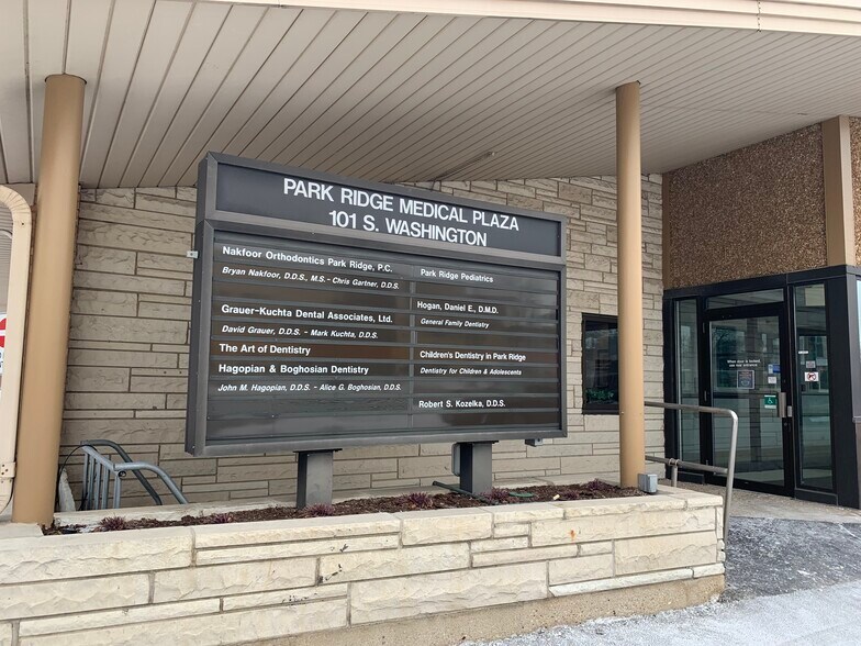 More Photos Of 101 S Washington Ave, Park Ridge Medical For Lease