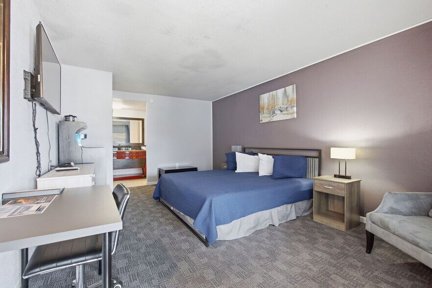 More Photos Of 1175 N Watson Rd, Arlington Hotel For Sale