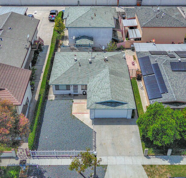 More Photos Of 10921 Walnut St, Los Alamitos Apartments For Sale