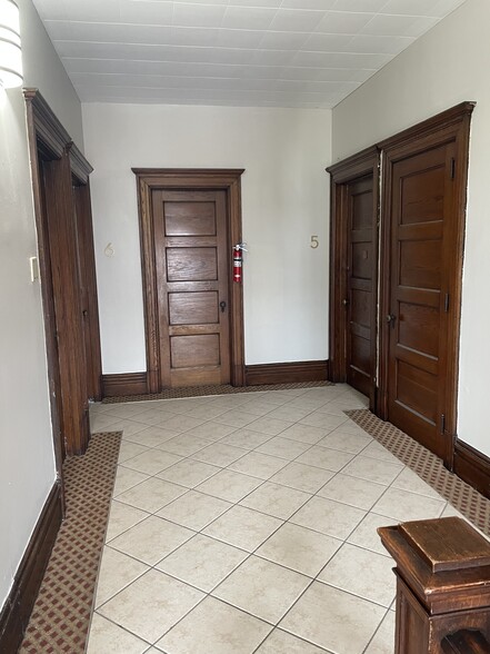 More Photos Of 5816 Callowhill St, Pittsburgh Apartments For Sale