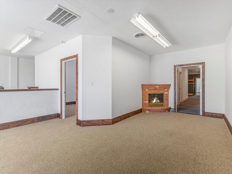 More Photos Of 1355 W 465 S, Orem Manufacturing For Sale