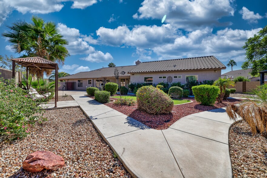 Primary Photo Of TURNKEY REMODELED PEORIA ALH, Peoria Assisted Living For Sale