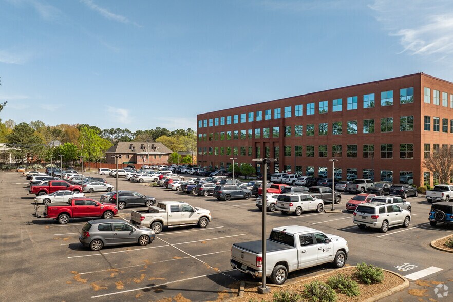 More Photos Of 1661 International Dr, Memphis Coworking Space