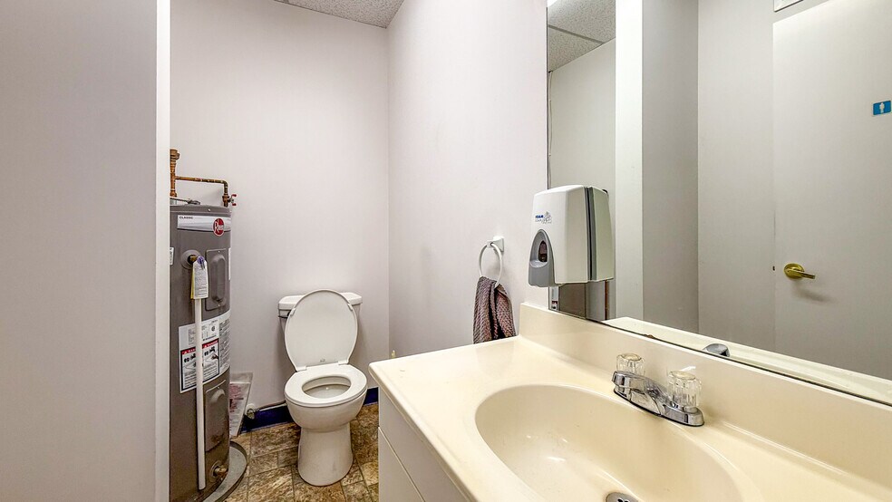 More Photos Of 2489 Main St, West Kelowna General Retail For Sale