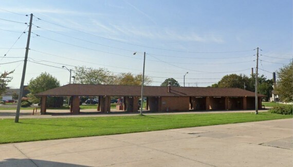 More Photos Of 36161 Lake Shore Blvd, Eastlake Carwash For Sale