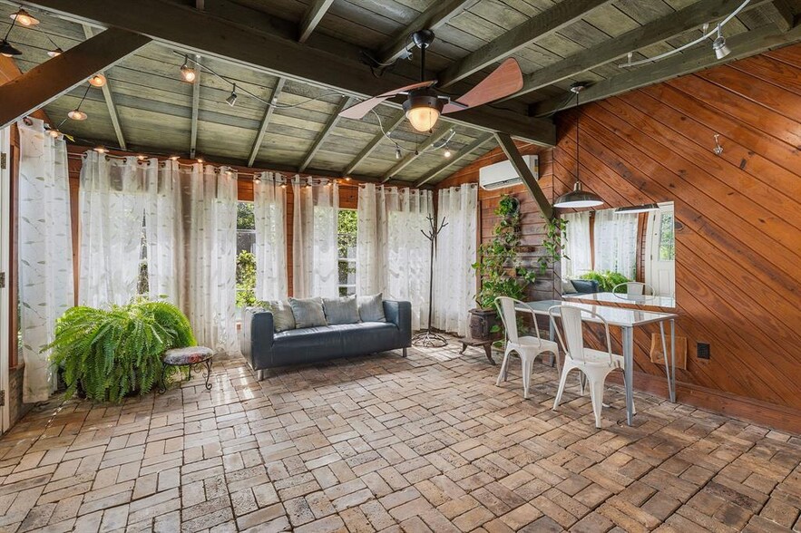 More Photos Of 1770 Elder Hill rd, Driftwood Specialty For Sale