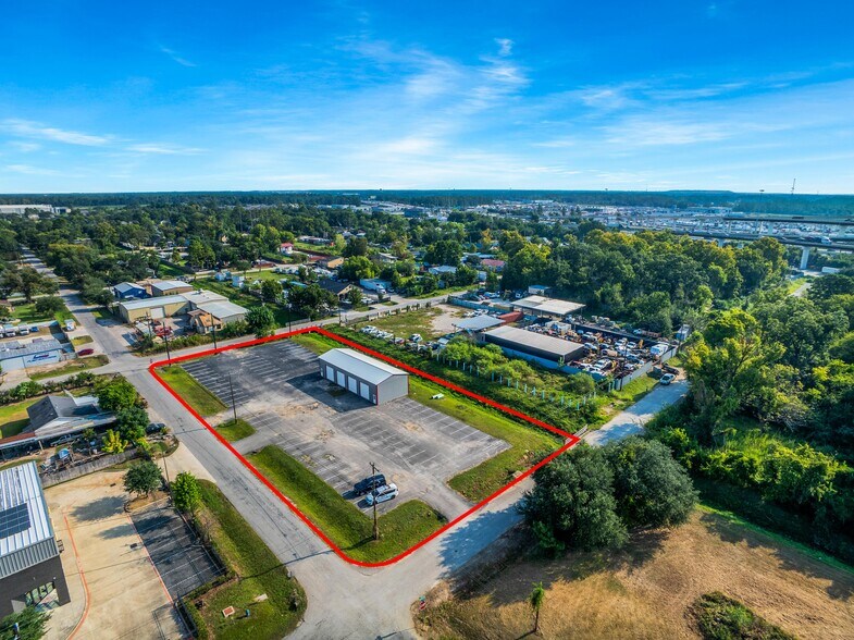 More Photos Of 5939 Albert Dr, Humble Light Distribution For Sale