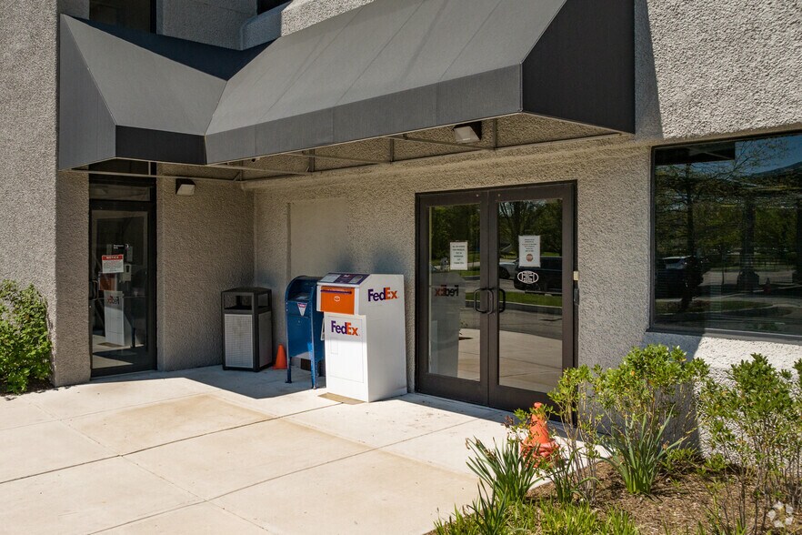 More Photos Of 7 Entin Rd, Parsippany Office For Lease