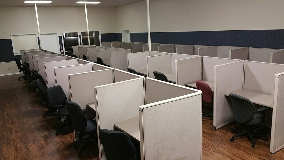 More Photos Of 101 Uhland Rd, San Marcos Research And Development For Lease