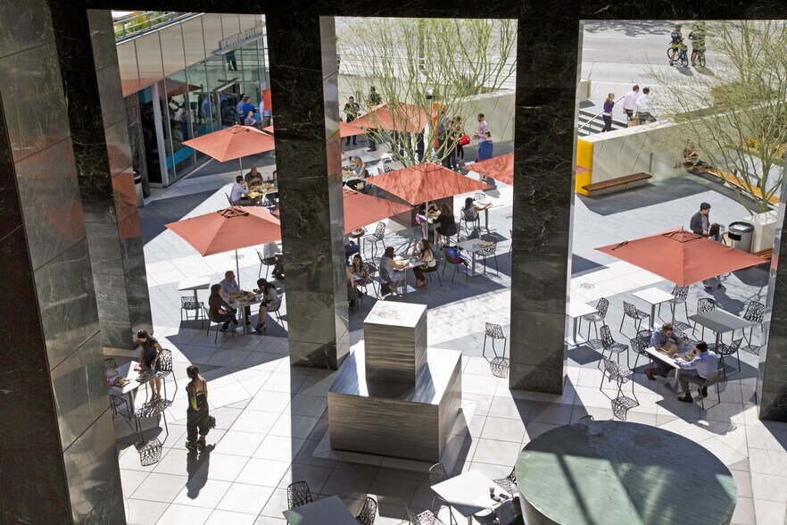 More Photos Of 444 S Flower St, Los Angeles Office For Lease
