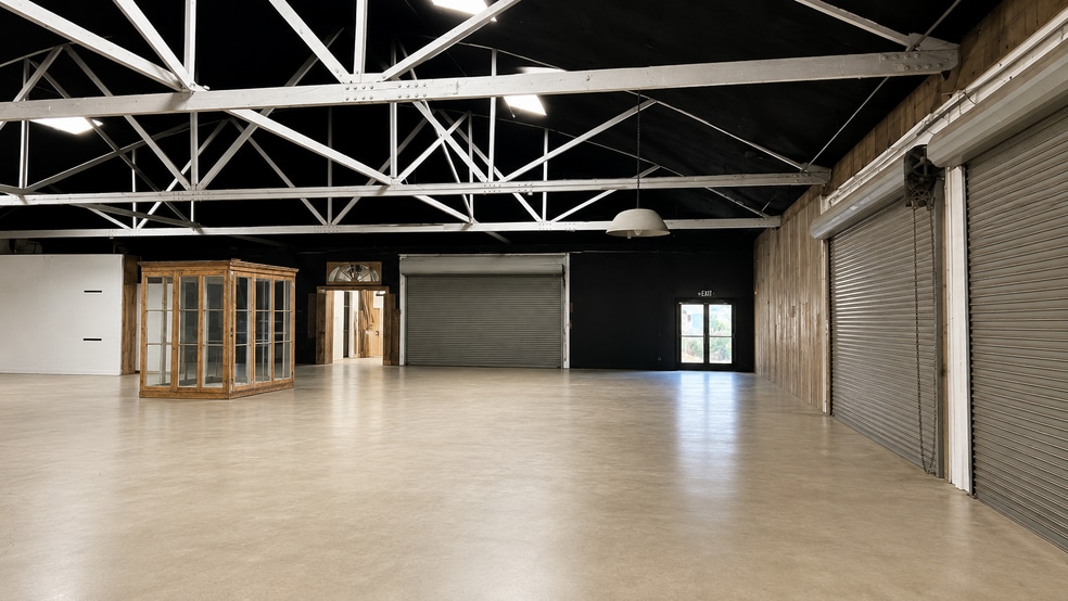 More Photos Of 3334 S La Cienega Pl, Los Angeles Warehouse For Lease