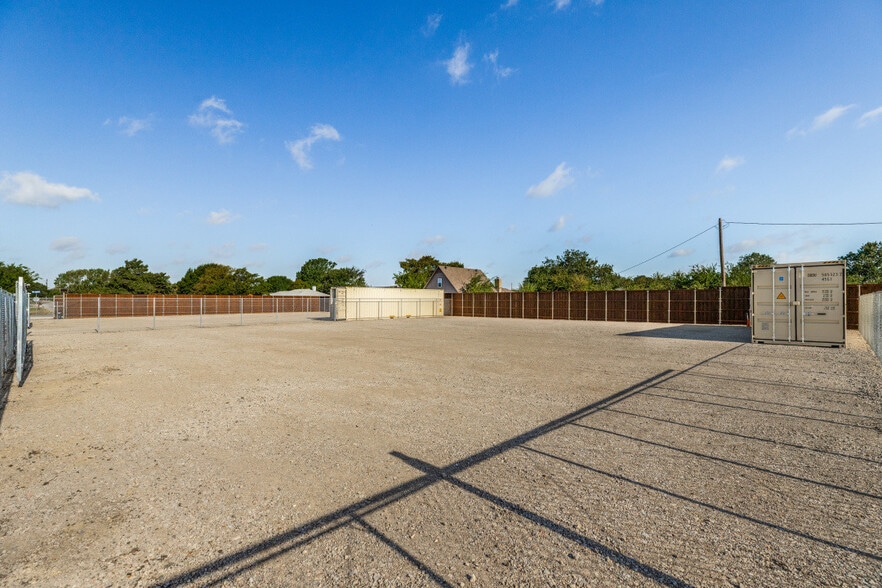 More Photos Of 481 Rose Garden Dr, McKinney Land For Lease