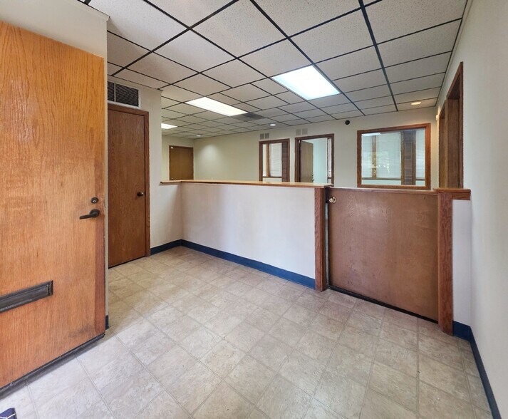 More Photos Of 3516 S 47th St, Tacoma Office For Lease