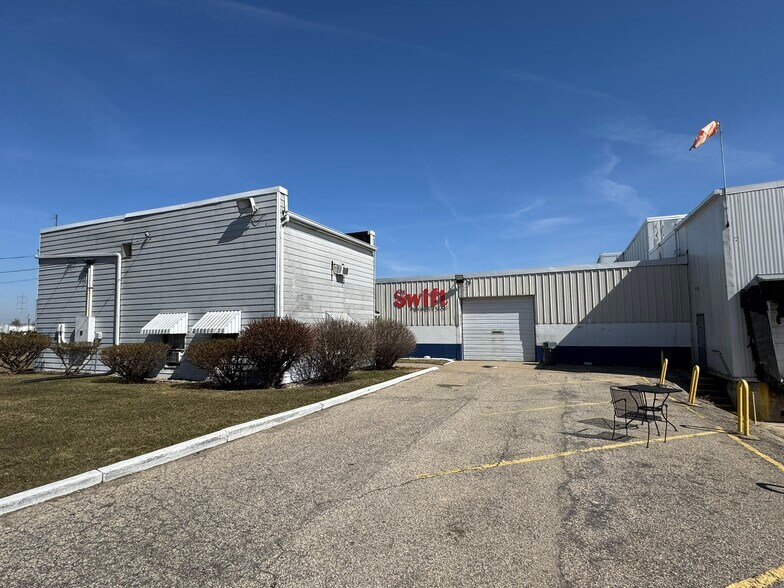 More Photos Of 220 W Ewing Ave, South Bend Refrigeration Cold Storage For Sale
