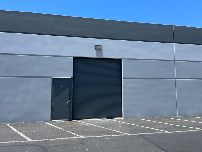 More Photos Of 1386 Poinsettia Ave, Vista Manufacturing For Lease
