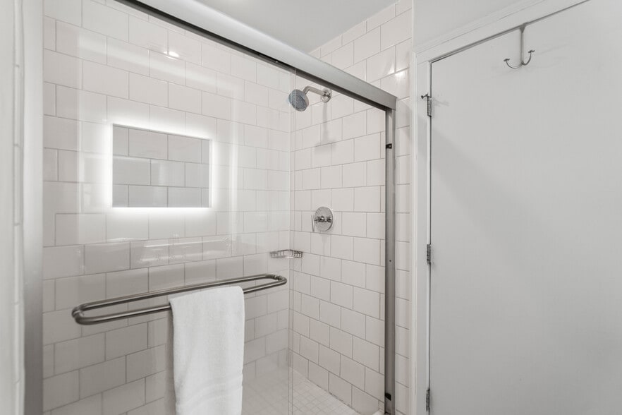 More Photos Of 675 Zachary Taylor Hwy, Flint Hill Hospitality For Sale