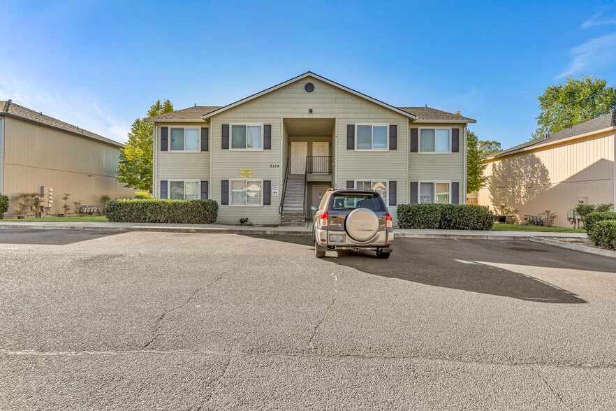 Primary Photo Of 2154 Crater Lake Ave, Medford Apartments For Sale