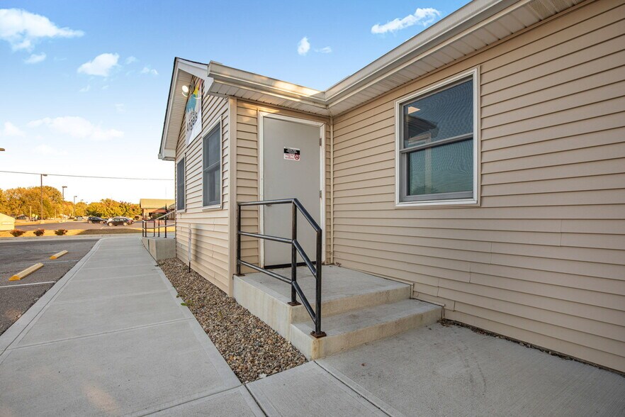 More Photos Of 925 Hendricks Dr, Lebanon Daycare Center For Sale