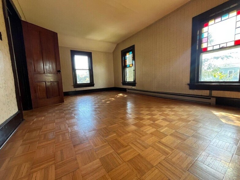 More Photos Of 203 E Delaware St, Decatur Multifamily For Sale