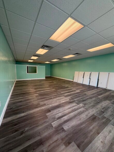 More Photos Of 40-82 N Main St, Pascoag Unknown For Lease