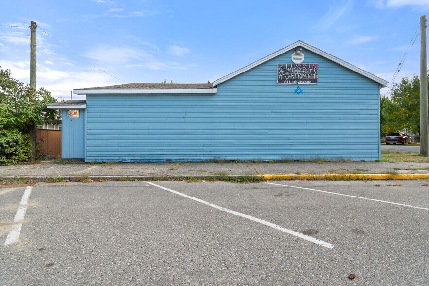 More Photos Of 841 4th, Hope Flex For Sale