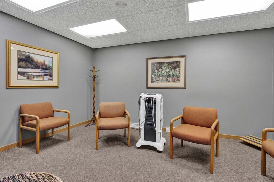 More Photos Of 3125 Main St, Stevens Point Office For Sale