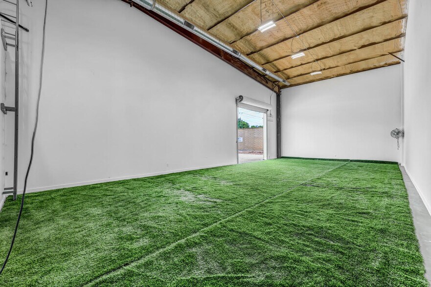 More Photos Of 2000 Windy Ter, Cedar Park Warehouse For Sale