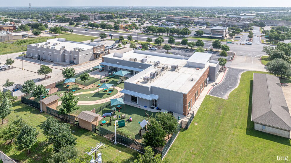 More Photos Of 1900 S A W Grimes Blvd, Round Rock Freestanding For Sale