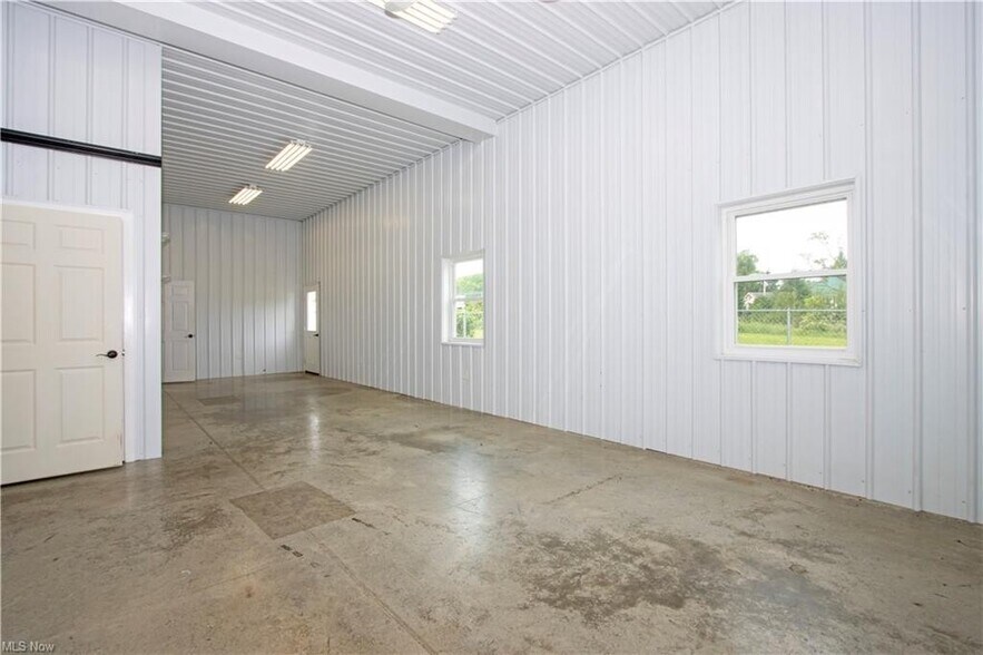 More Photos Of 275 S Smyser Rd, Wooster Flex For Sale