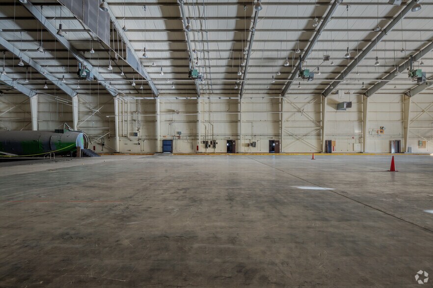 More Photos Of 8225 Dave Erwin Dr, San Antonio Flex For Sale