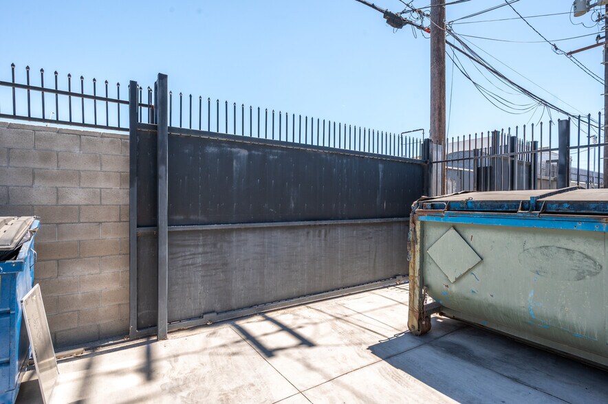 More Photos Of 1440 Cota Ave, Long Beach Distribution For Lease