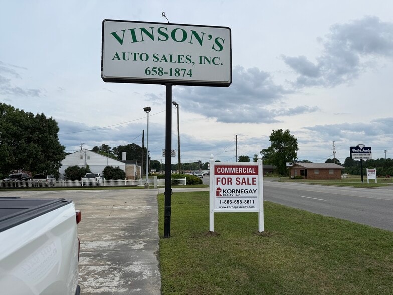 More Photos Of 906 N Breazeale Ave, Mount Olive Auto Dealership For Sale