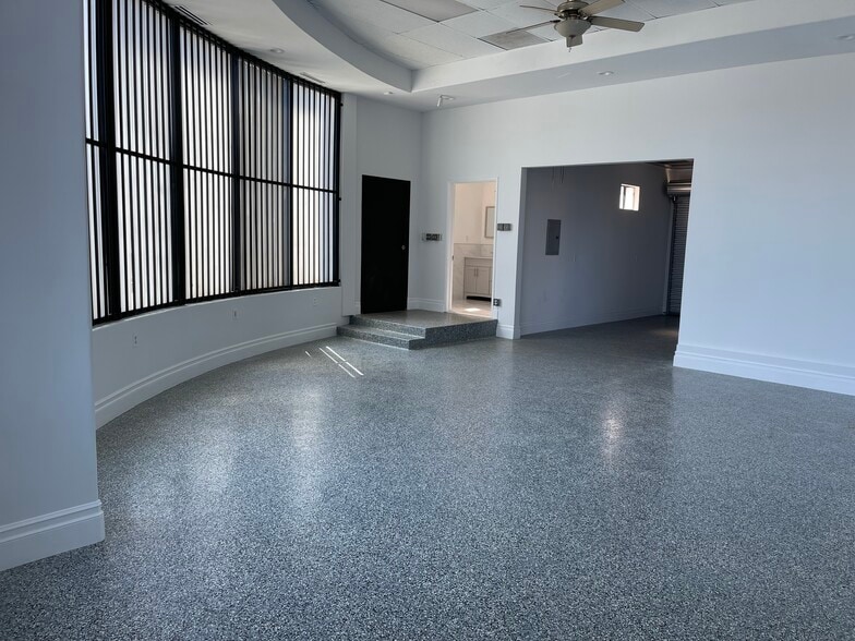 More Photos Of 18750 Crenshaw Blvd, Torrance General Retail For Sale