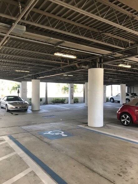 More Photos Of 1348-1358 Fruitville Rd, Sarasota Office Residential For Lease