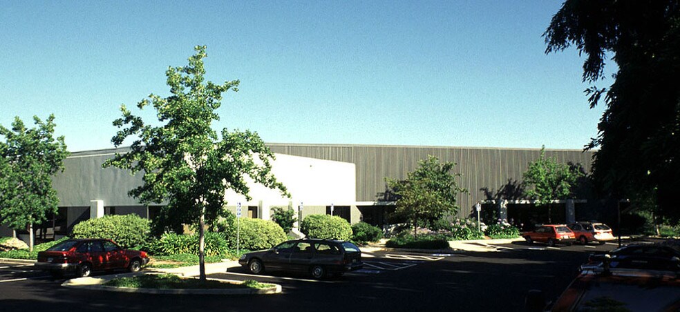 More Photos Of 1279 Quarry Ln, Pleasanton Light Manufacturing For Lease