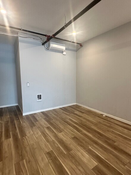 More Photos Of 2033 E Lehigh Ave, Philadelphia Office For Lease