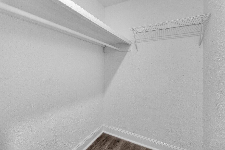 More Photos Of 3613 Crane St, Houston Apartments For Sale