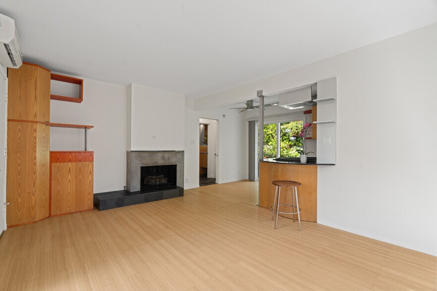 More Photos Of 631 Pier Ave, Santa Monica Apartments For Sale