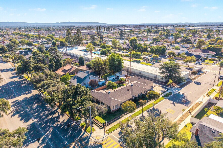 More Photos Of 1047 N San Gabriel Ave, Azusa Apartments For Sale