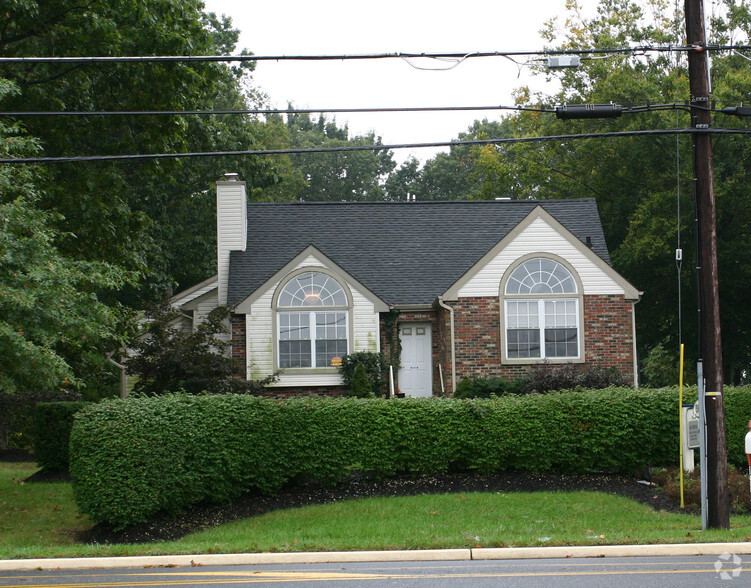 Primary Photo Of 1913 Greentree Rd, Cherry Hill Office For Lease