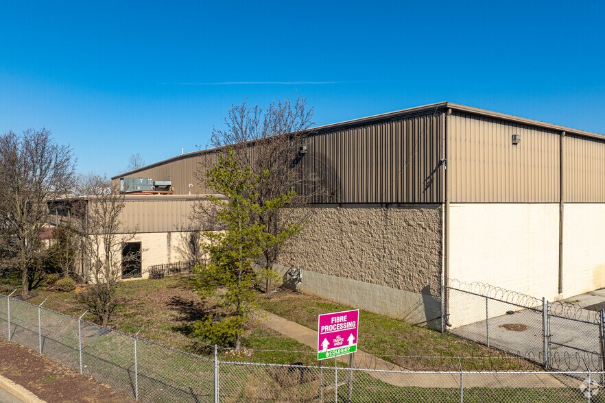 More Photos Of 701 Garasches Ln, Wilmington Manufacturing For Lease