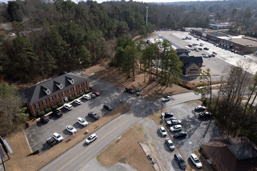 More Photos Of 2170 Clearbrook Rd, Birmingham Office For Sale