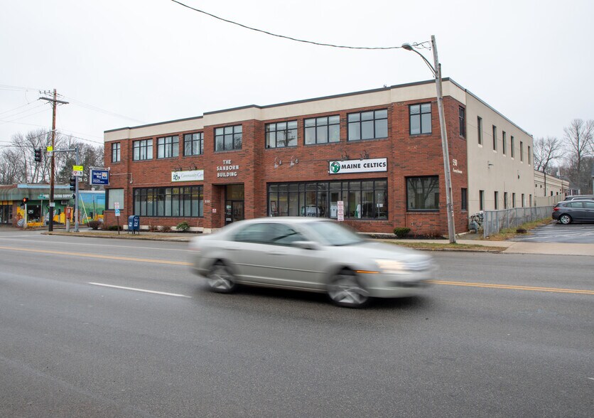 More Photos Of 550 Forest Ave, Portland Office For Lease