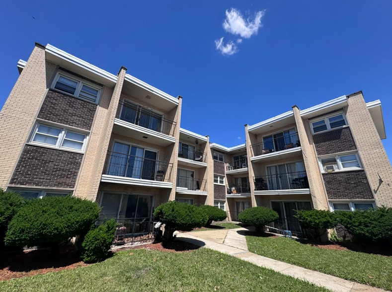 Primary Photo Of 3202 W 66th Pl, Chicago Apartments For Sale