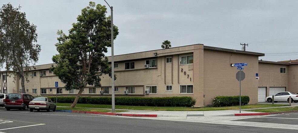 Primary Photo Of 2071 S Mountain View Ave, Anaheim Apartments For Sale