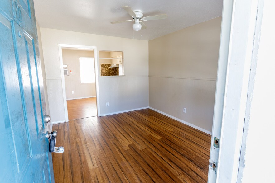 More Photos Of 9222 Lockwood Dr, Houston Apartments For Sale