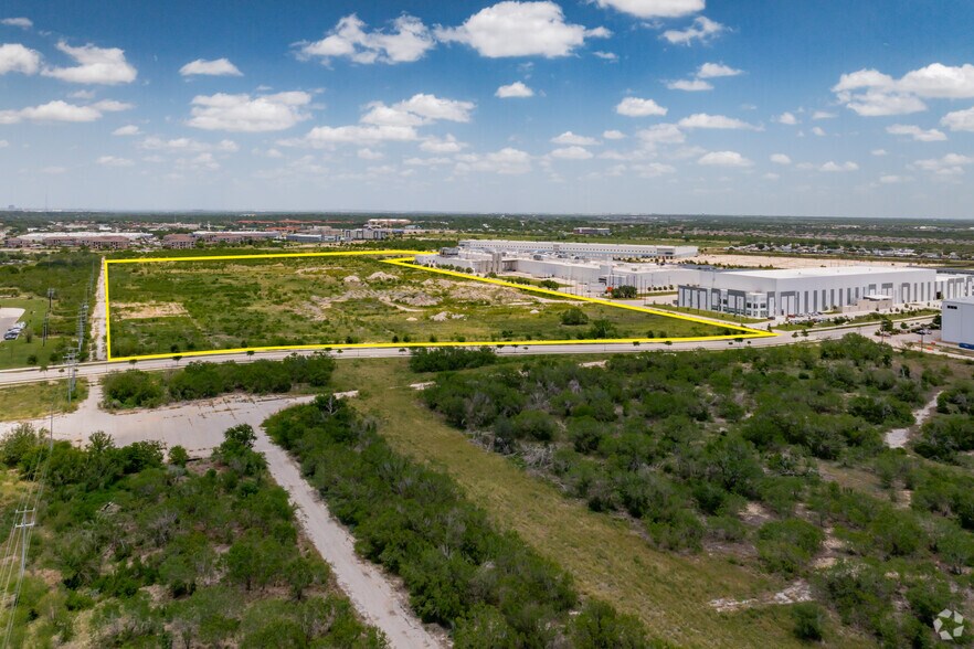 More Photos Of 3667 Global Way, San Antonio Distribution For Lease